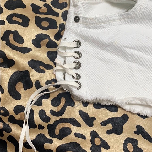 Tattoo Jeans White Booty Short Shorts - Picture 2 of 4